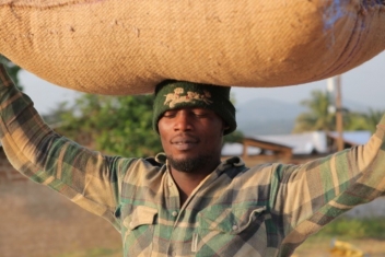 04/05/18  La Cte dIvoire veut frapper la contrebande de produits agricoles
