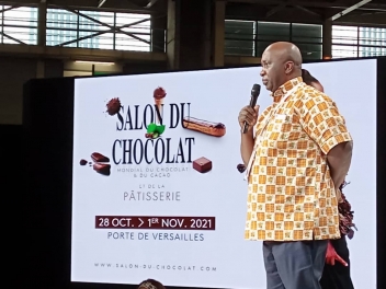 02/11/21 Aly Touré au Salon du chocolat :