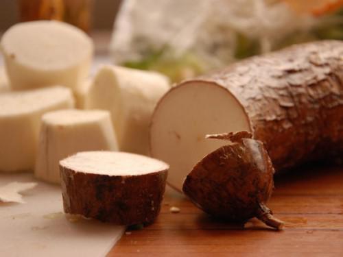 24/11/14 LE NIGERIA VA ACCROITRE SA PRODUCTION DE MANIOC