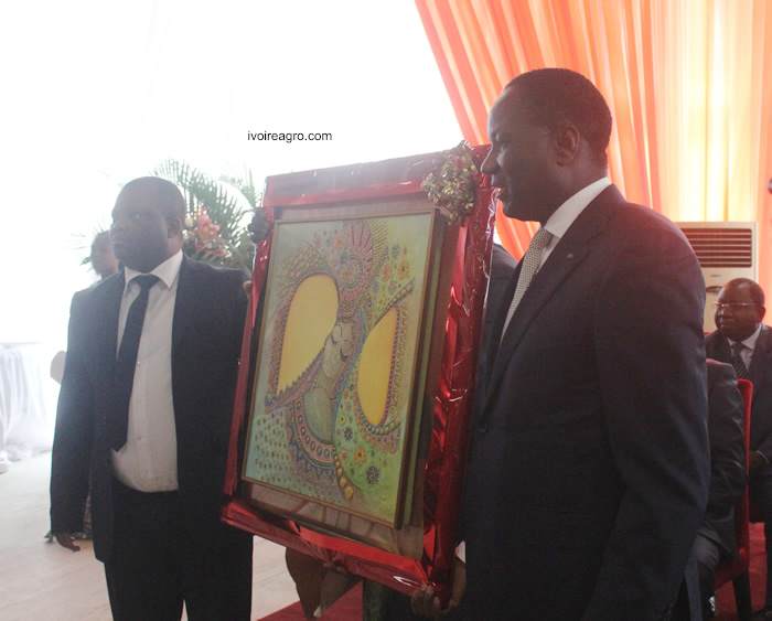 04/02/17 La grande famille agricole présente ses vœux au Ministre Sangafowa : présence remarquable du : le Conseil Café Cacao, le Conseil Coton Anacarde, le FIRCA,le PSAC , l’Interprofession karité, et la société coopérative des agriculteurs d’Abengourou